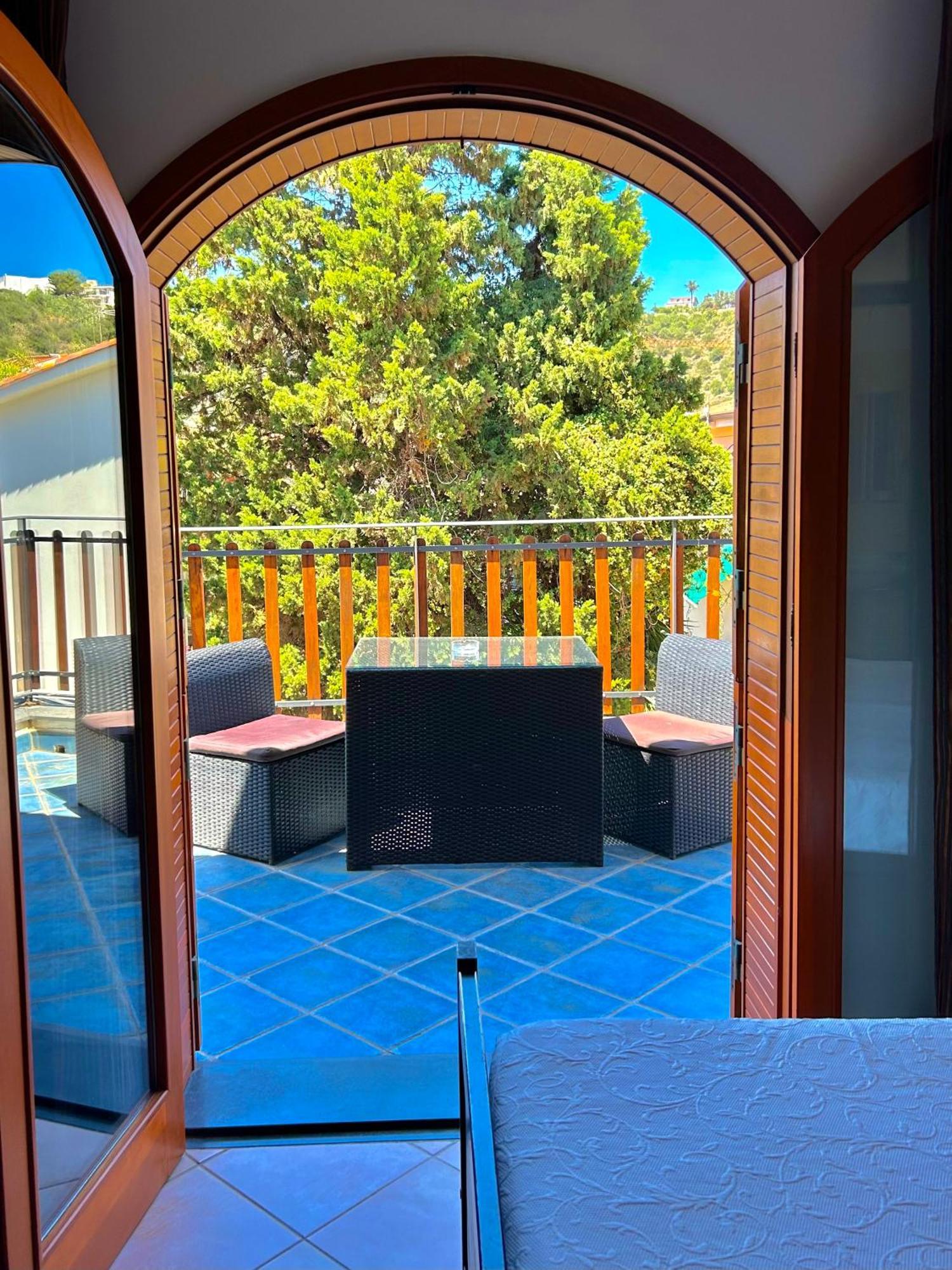B&B Villa Rodriguez Milazzo Exteriör bild